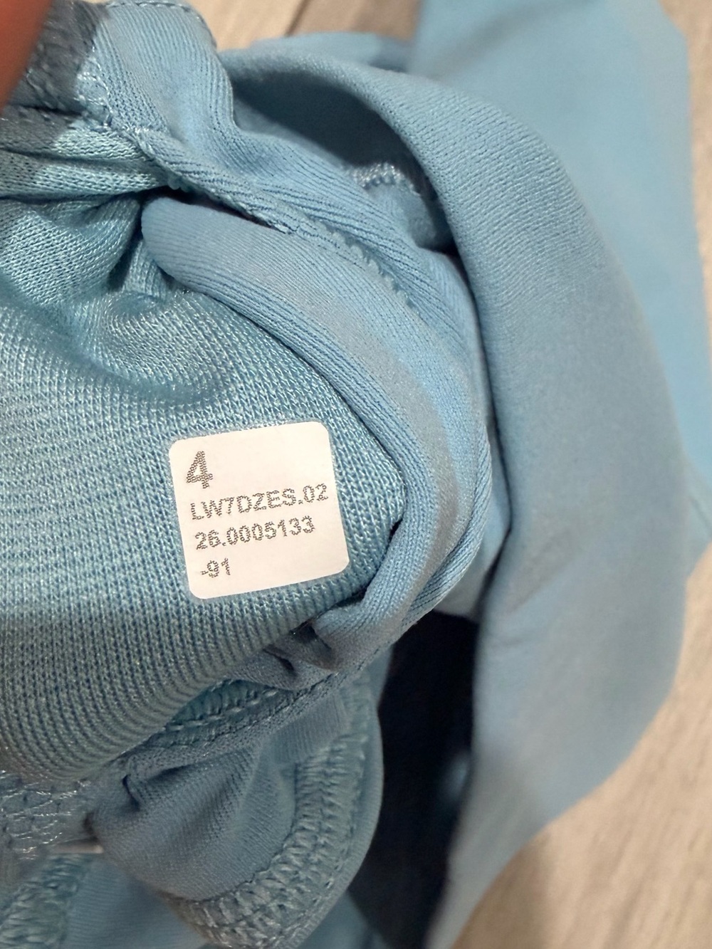lululemon Women’s Align No Line HR Short 4” — Size 4 - Picture 5 of 8